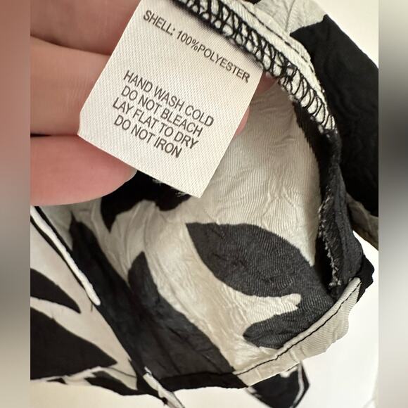 House Harlow 1960 Women’s Black and White Cropped Long Sleeve Blouse size L Nwt - Picture 5 of 8